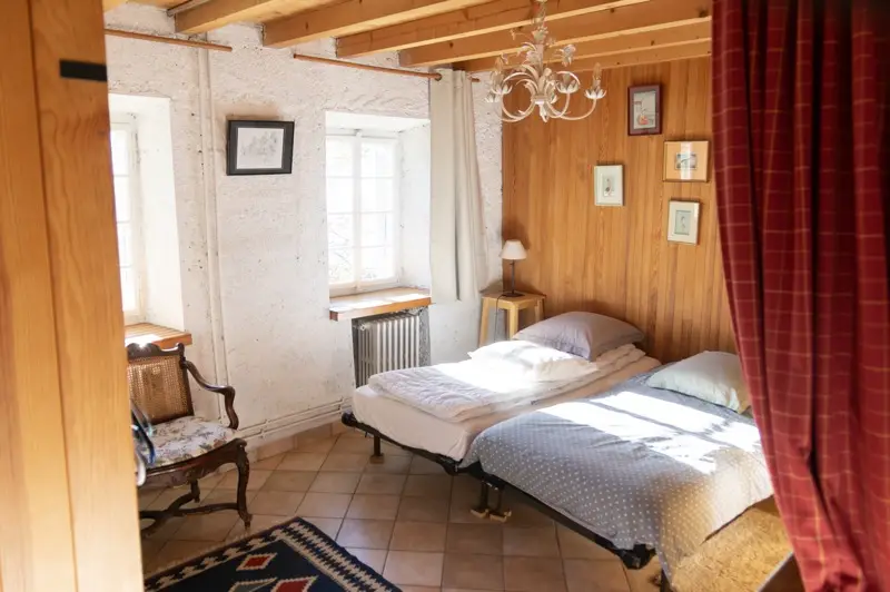 Lits superposés de la chambre du rez-de-chaussée
