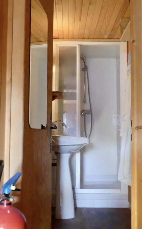 Salle d'eau du deuxième étage